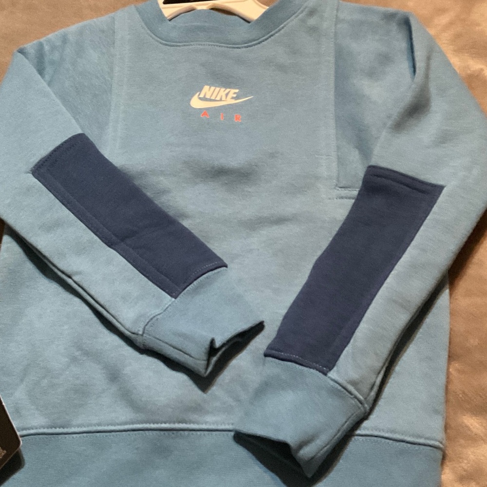 Nike boys Light Blue Crewneck Sweater